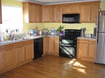 2nd image of 205 Lyde Ave