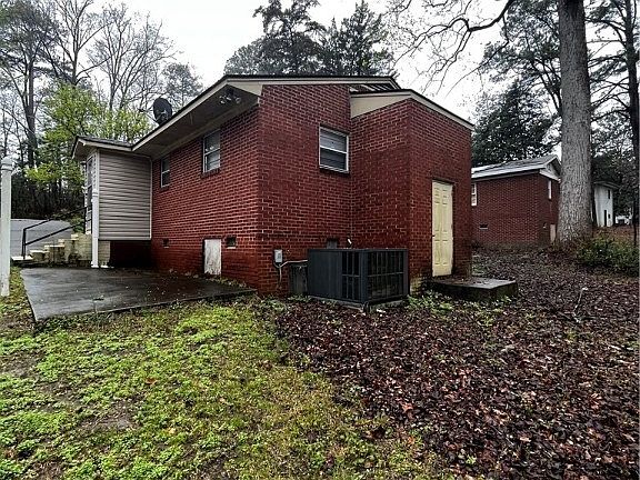 2nd image of 1390 Edgecombe Ave