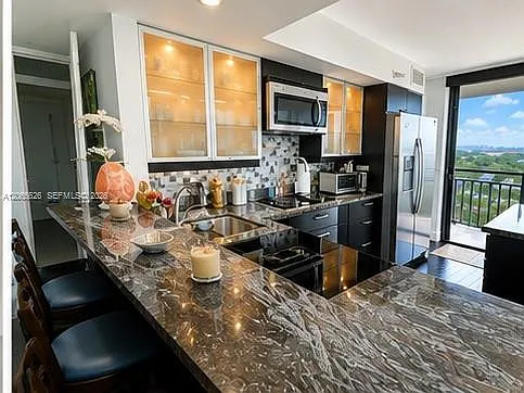 2843 S Bayshore Dr #P4-F — Photo 12