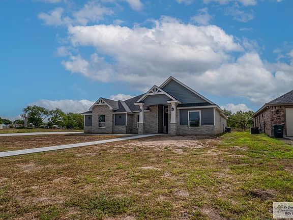 3rd image of 1717 Thacker Ln