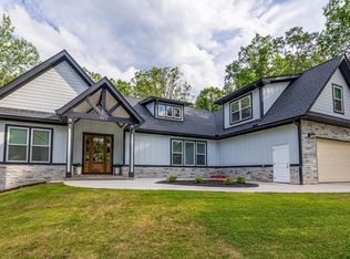 425 Crossvine Way, Campobello, SC 29322