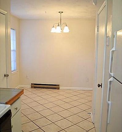 4th image of 446 North Ave