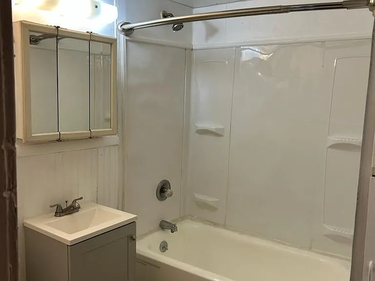 707 Willis Ave #1 — Photo 10