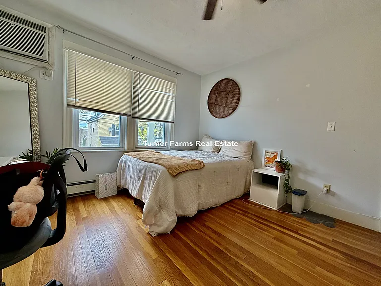 94 Heath St #1F — Photo 15