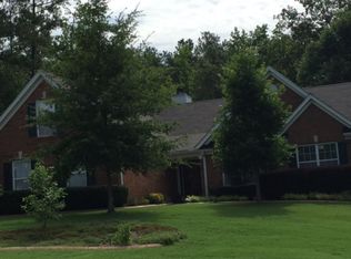 402 Arbor Cir, Monroe, GA 30656