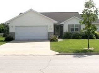 2540 Manitowoc Rd, Green Bay, WI 54311