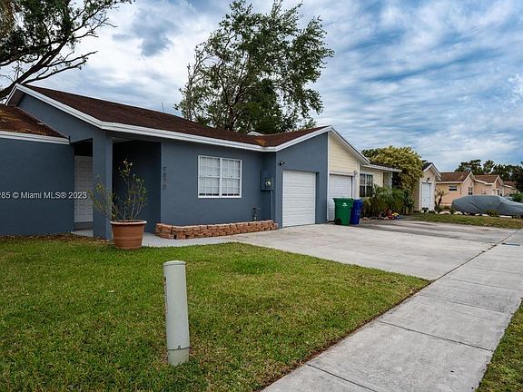 4th image of 9870 W Heather Ln