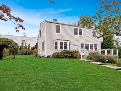 19 Sherwood Dr, Westport, CT, 06880