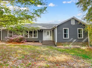 205 Horseshoe Dr, Mount Holly, NC 28120