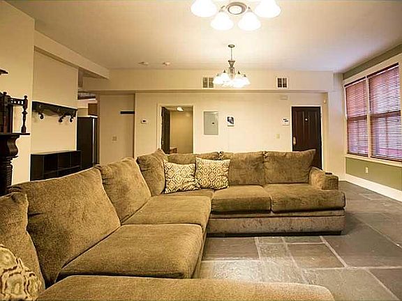 3rd image of 407 Broadway #1