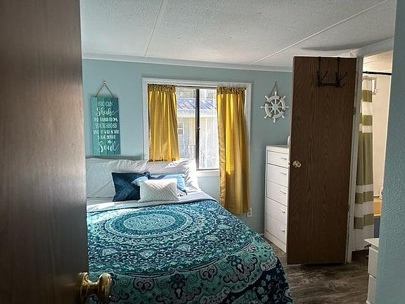 5th image of 105 22nd St NW #6