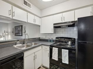 Hollyhills, Denton, TX 76205