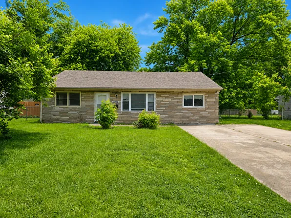 6902 Betsy Ross Dr, Louisville, KY 40272
