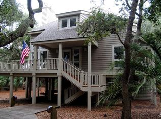 6 Creeping Cucumber Ct, Southport, NC 28461