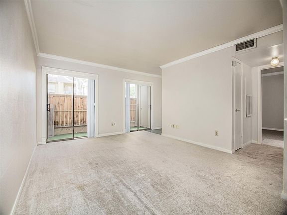 3rd image of 3300 Pebblebrook Dr APT 19