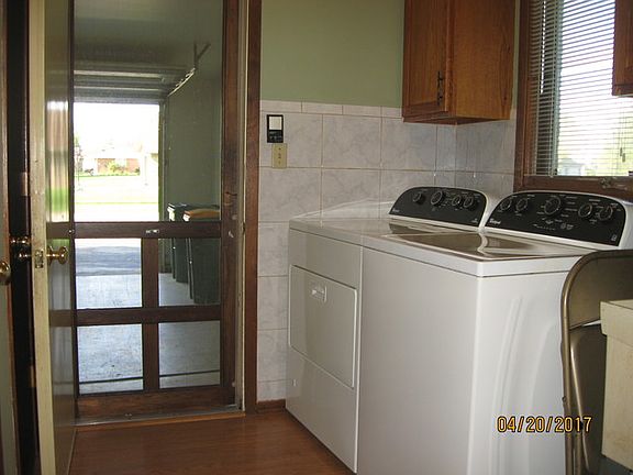 5th image of 3424 Blandford Ave