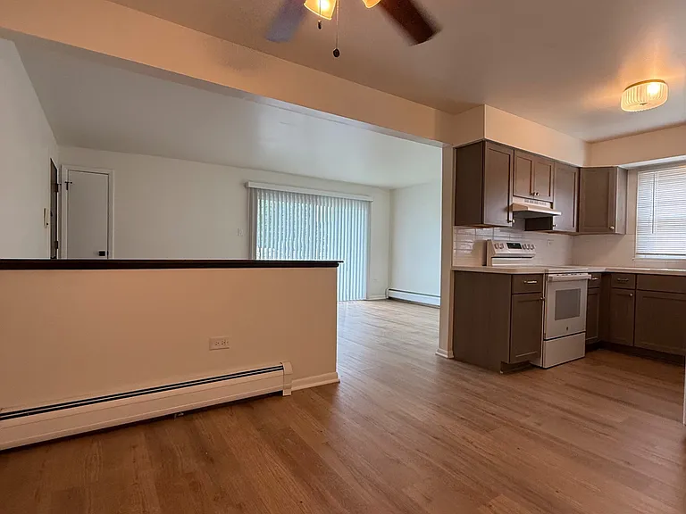 7920 S 82nd Ave #2N — Photo 4