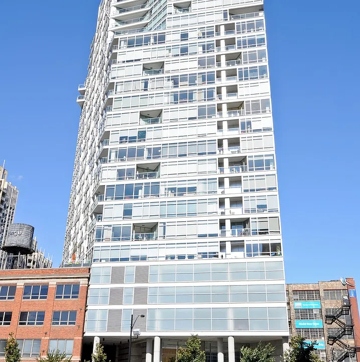 510 W Erie St #1201