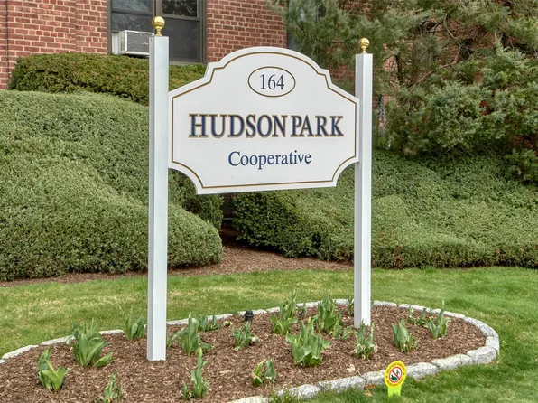 164 Church Street #6E, New Rochelle, NY 10805