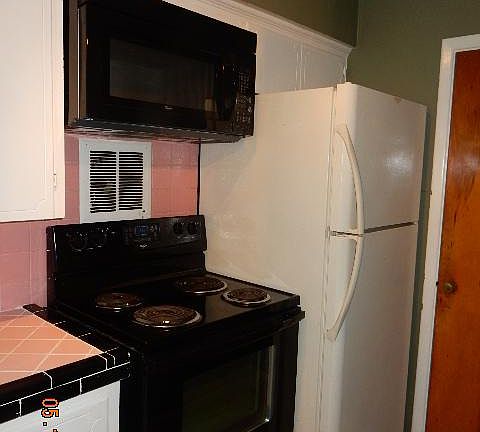 5th image of 510 N Macdill Ave