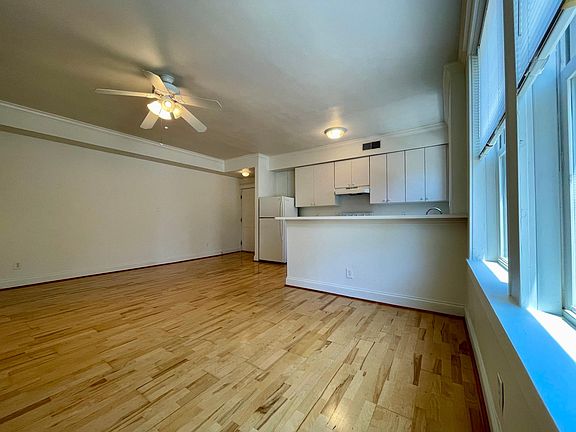 5th image of 4364 Lindell Blvd APT 3NW