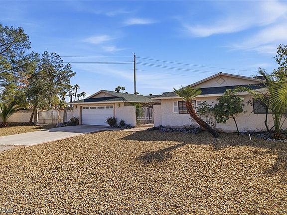 3rd image of 3040 Westwind Rd