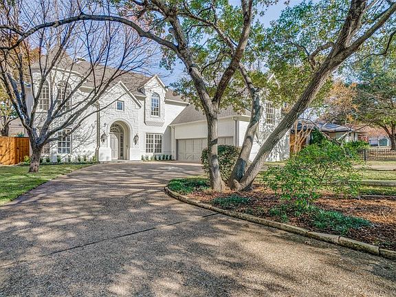 2nd image of 6827 Mimosa Ln