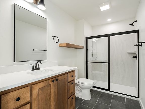 5th image of 1614 NW 17th St #8