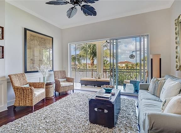 3rd image of 9235 Tesoro Ln Unit 202