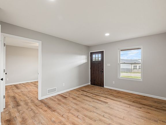2nd image of 186 School St
