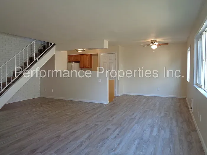 3 bed, 1203 sqft, $1,950 — Photo 3
