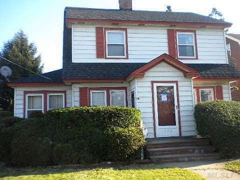 1st image of 135 William St