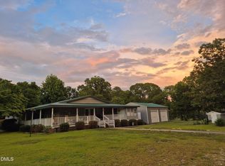 688 John Lee Rd, Dunn, NC 28334