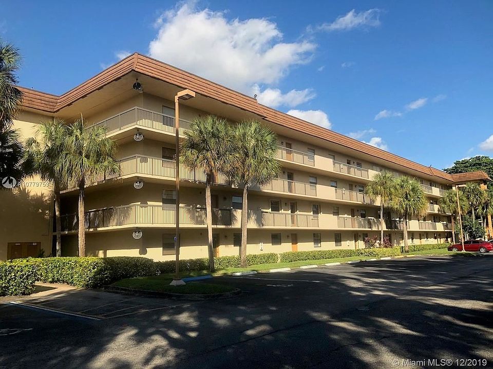 1st image of 4970 E Sabal Palm Blvd APT 409
