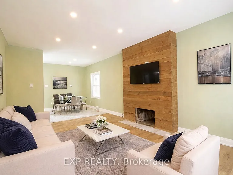 1243 Langmuir Ave #MAIN FLOOR — Photo 1