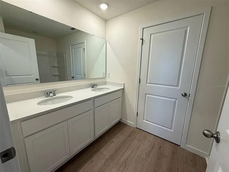599 Preston Cove Dr — Photo 11
