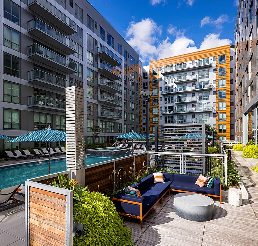 RiverHouse 9 at Port Imperial — Photo 3