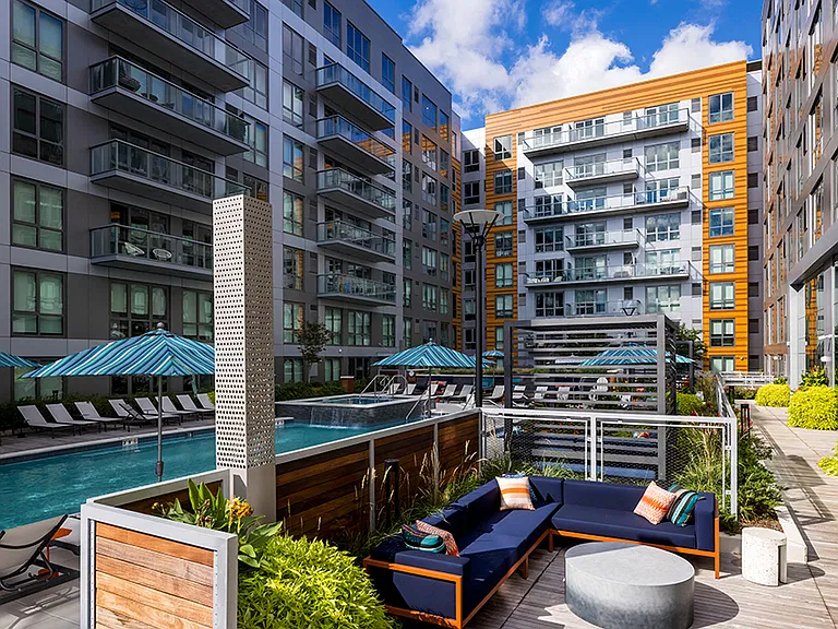 RiverHouse 9 at Port Imperial — Photo 3