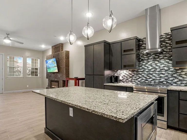 313 Vin Raliuga Ct — Photo 9