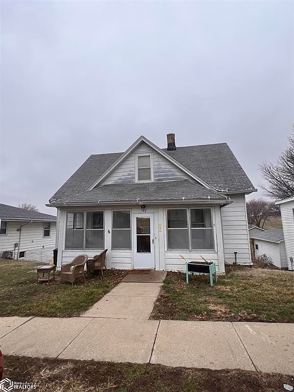 107 3rd Ave, Earling, IA 51530 MLS 6315692 Zillow