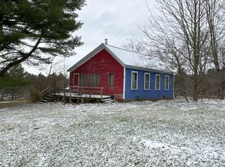 751-7 1/2 St, Clayton, WI 54004