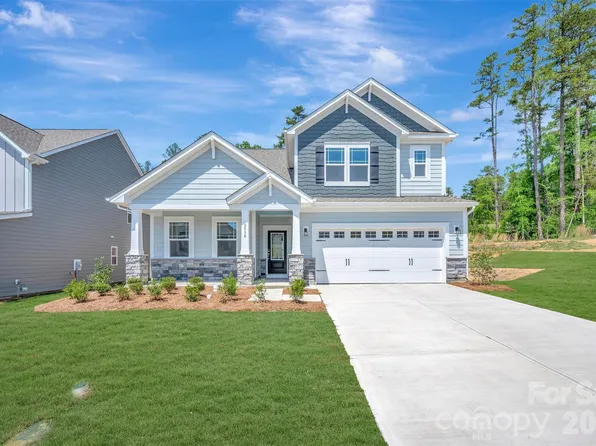 2930 Ballenger St, Kannapolis, NC 28027