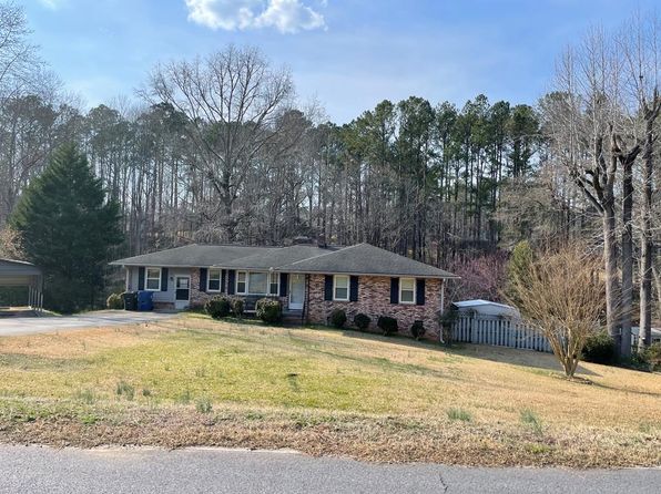 25 E Summit Cir, Ware Shoals, SC 29692