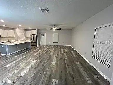 Building Photo - 7412 Pearly Everlasting Ave