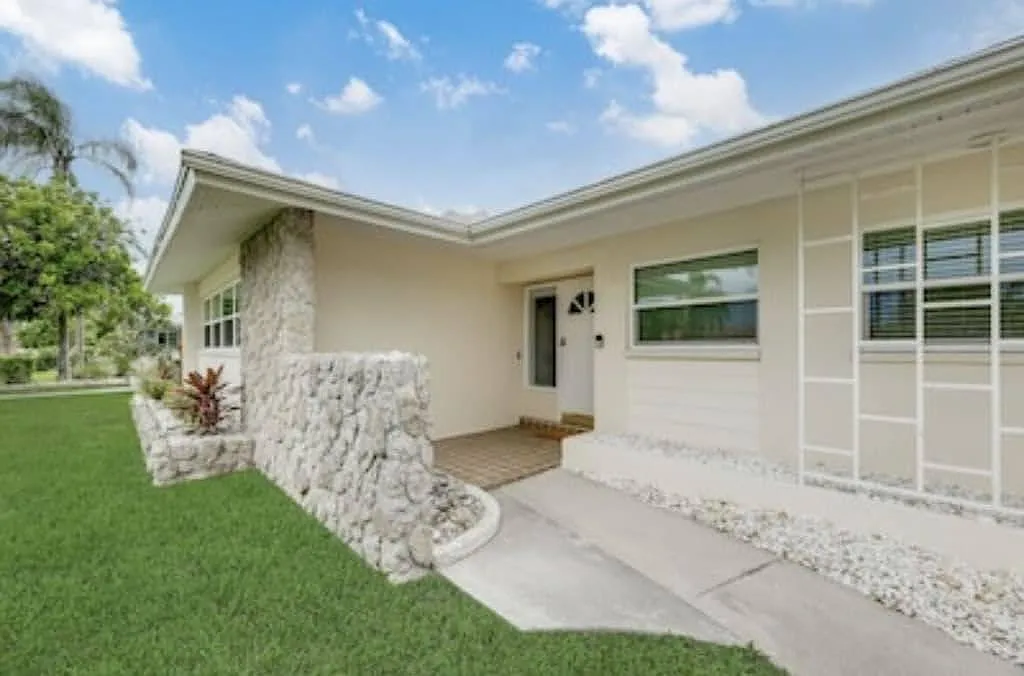 4 bed, 1537 sqft, $3,500 — Photo 3