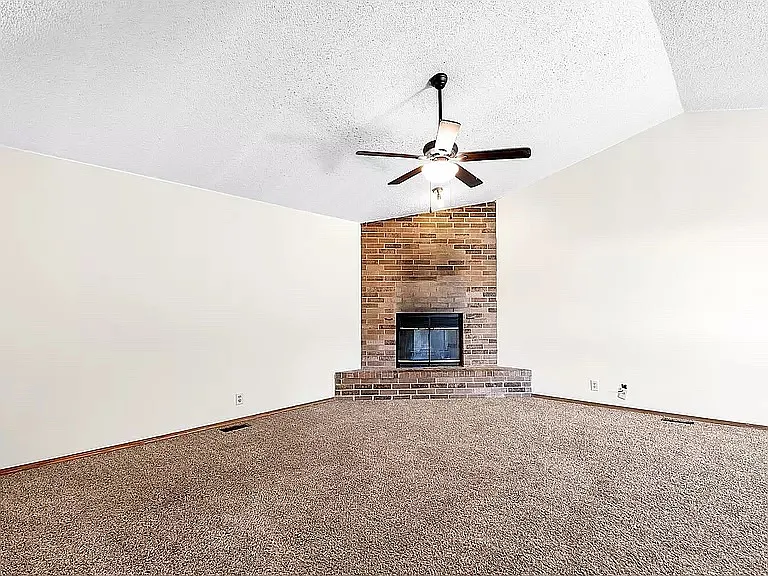 7023 W Sheriac Cir #1 — Photo 3
