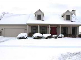 2175 Willow Bend Dr, Temperance, MI 48182