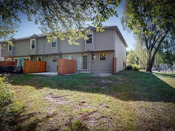 4th image of 6137 NE Moonstone Ct