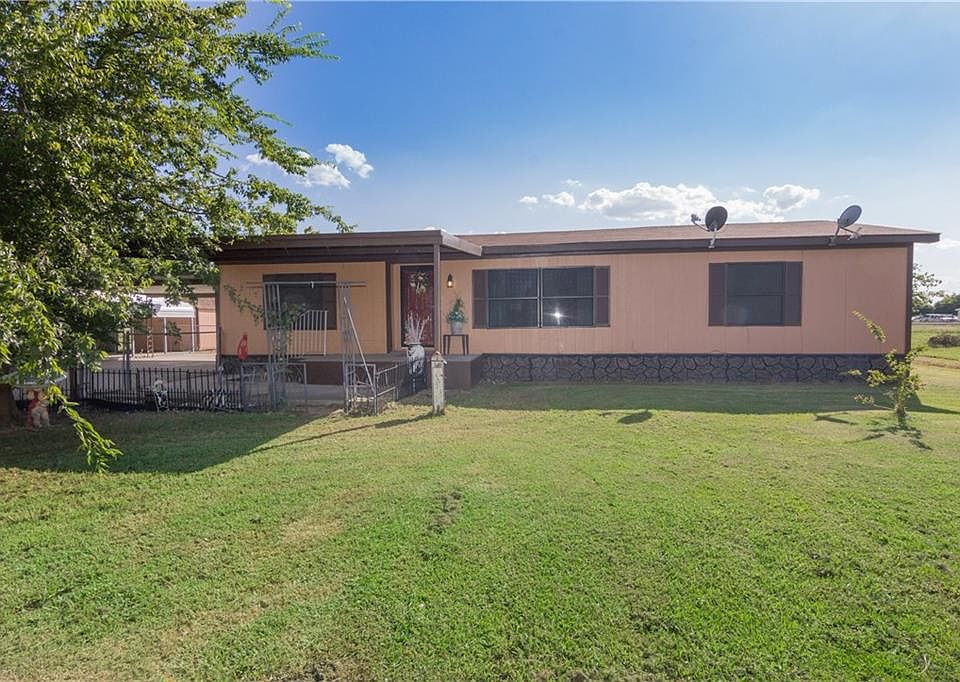 1st image of 1212 Calle Ln