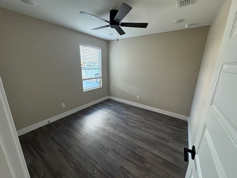 925 Jubal Ln — Photo 20